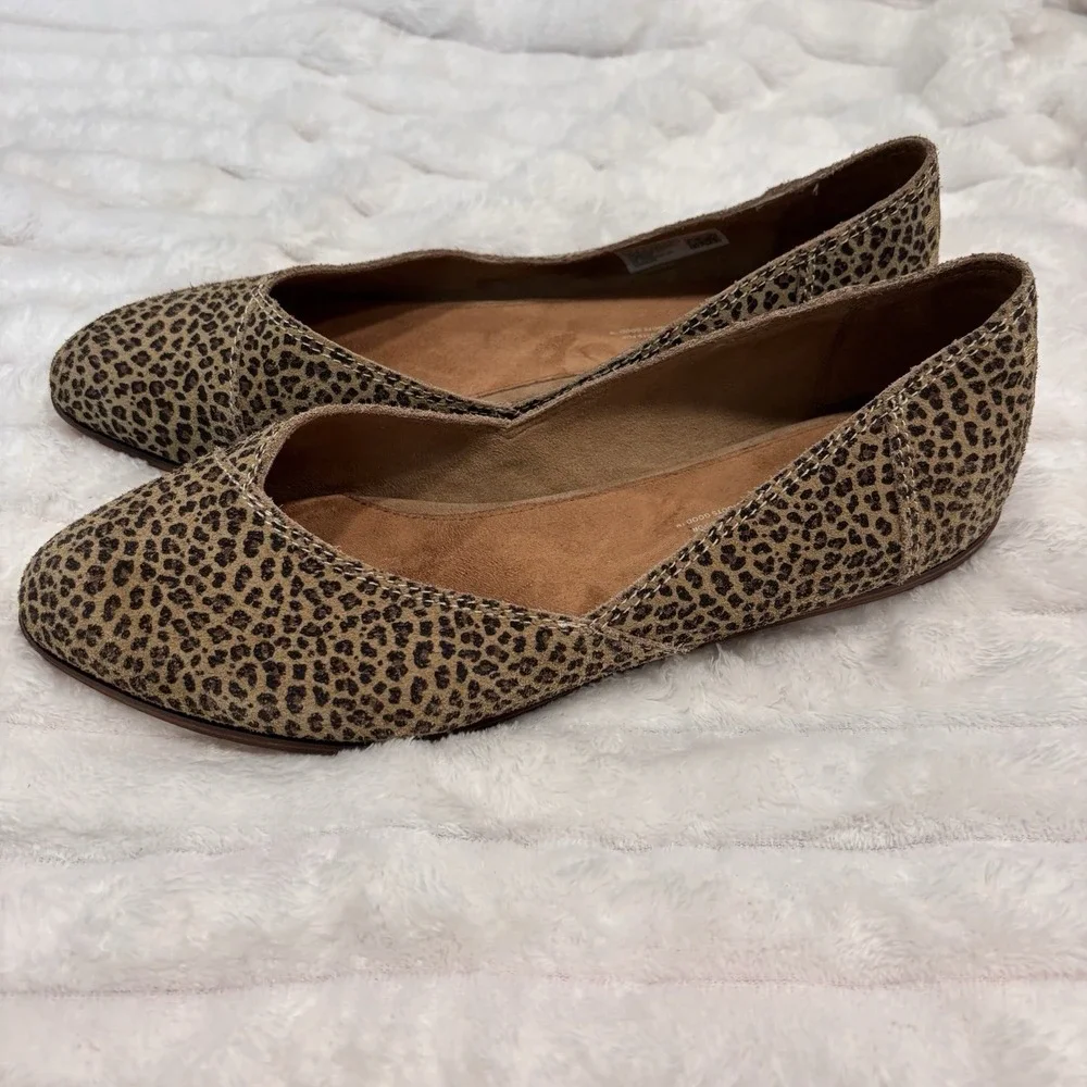 TOMS Leopard Cheetah Animal Print Slip On Flats Shoes Womens Size 9